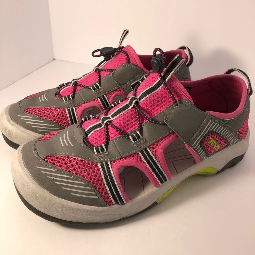 TEVA Women's Size 5 Grey Pink Outdoor shoes